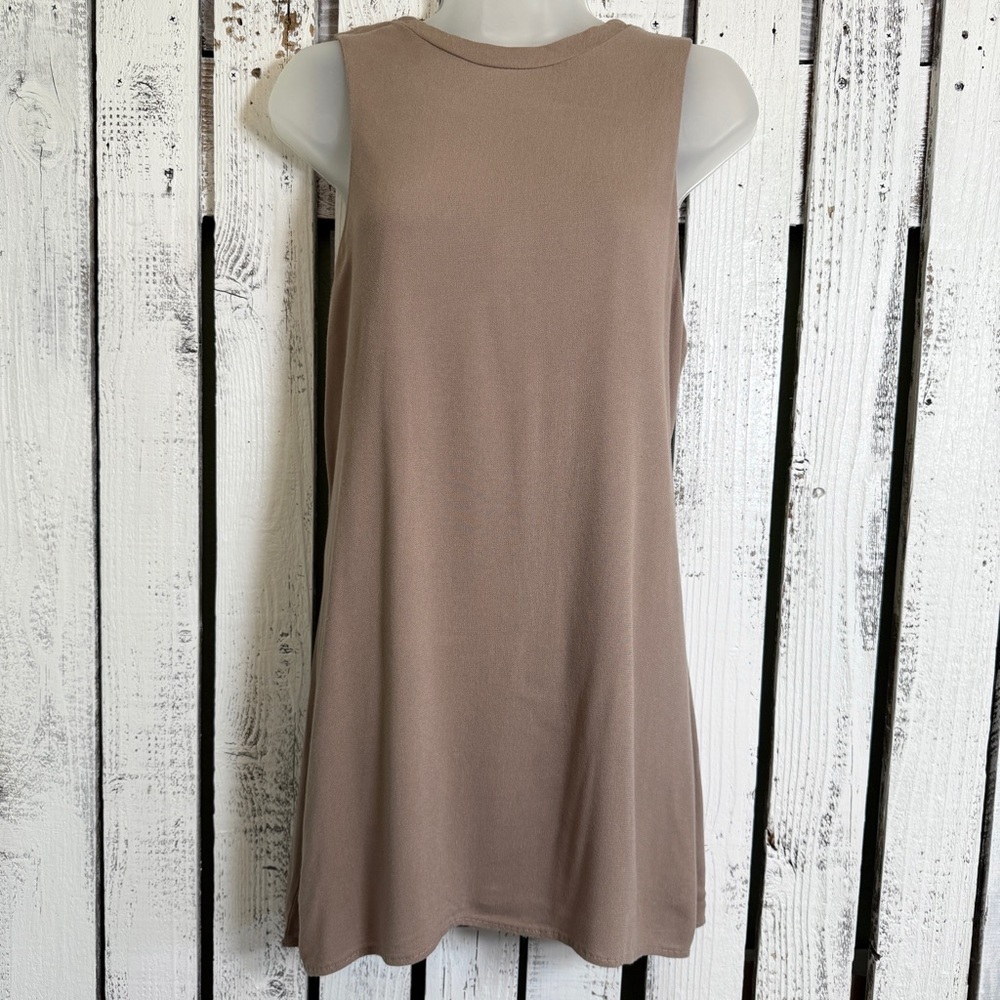 Reckless Angel Long Tunic Top Women’s Size Small Sleeveless‎ Tan Western Flowing